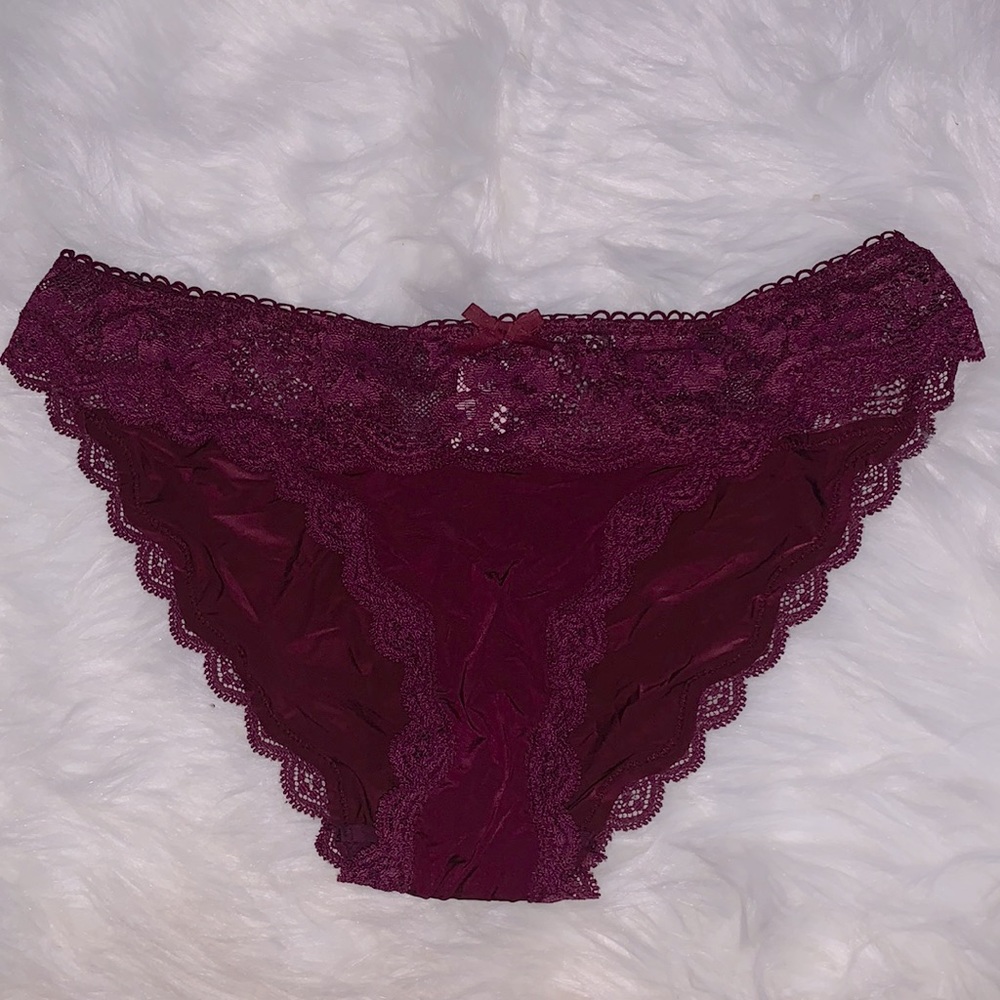 Pack of Two Never Worn Victoria’s Secret Panties Maroon and Black Lace - Picture 2 of 7